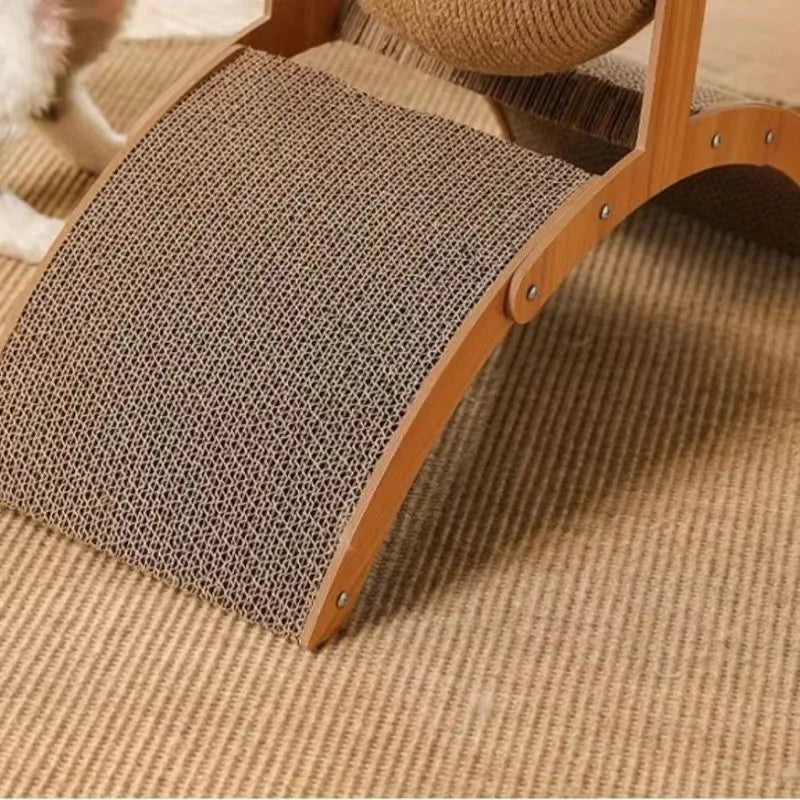 Griffoir pour chat en bois avec balle en sisal – jouet à griffer naturel et résistant pour l’intérieur