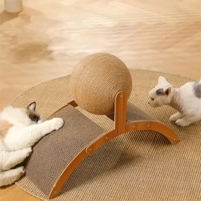 Griffoir pour chat en bois avec balle en sisal – jouet à griffer naturel et résistant pour l’intérieur