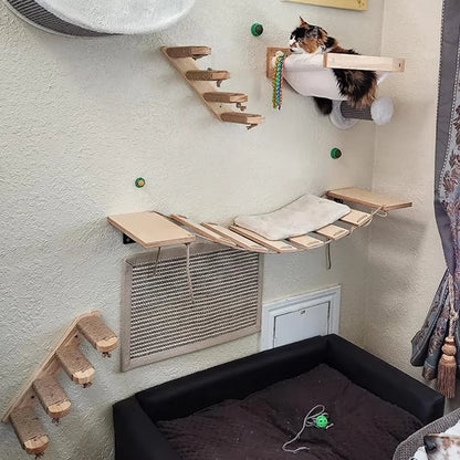 Arbre à chat mural en bois avec étagères, griffoir en sisal et hamac – aire de jeu d’intérieur pour chat