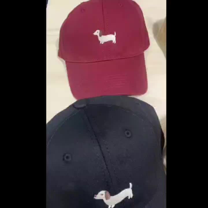 Casquette baseball en coton avec broderie chiot